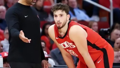 AG体育官方入口-NBA常规赛明天2月6日赛程：火箭PK黄蜂，勇士PK太阳，湖人PK76人