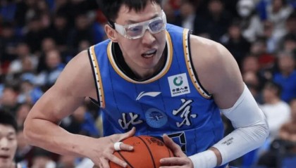 AG体育官方入口-北京遭致命打击！周琦眼部受伤，外加2内线伤停，后续内线咋办？